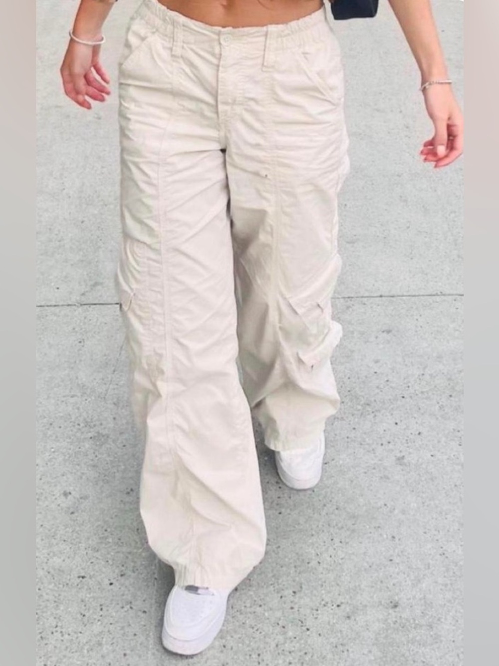 Urban Outfitters BDG Cream Low Rise Relaxed Cargo Pants